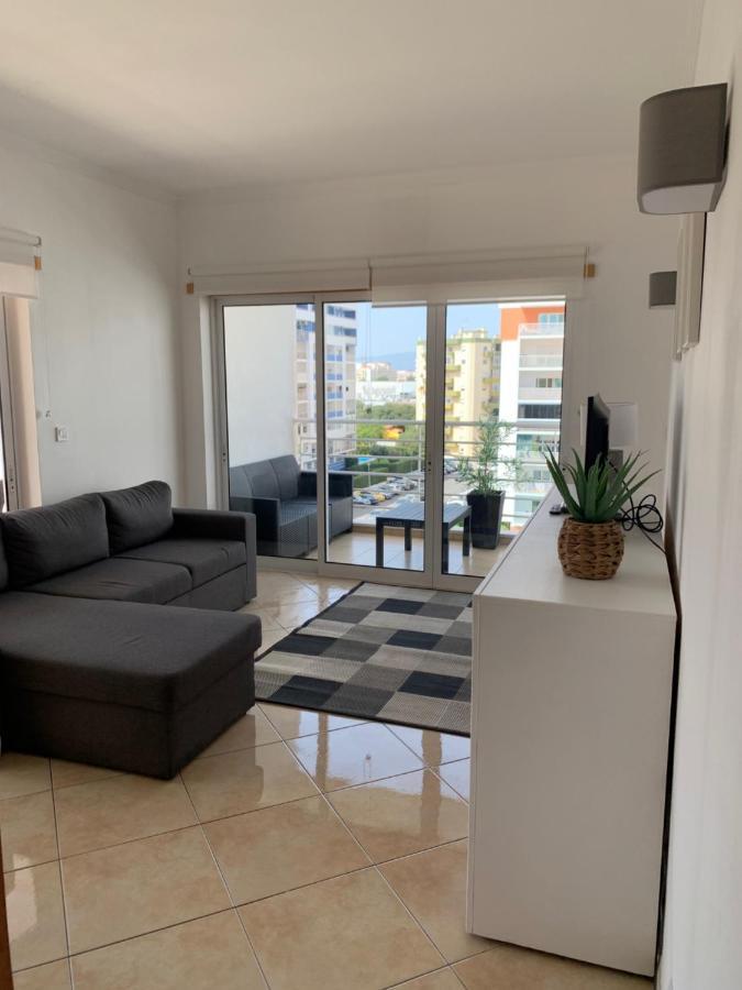 Convistaapartment With Pool ปอร์ติเมา ภายนอก รูปภาพ