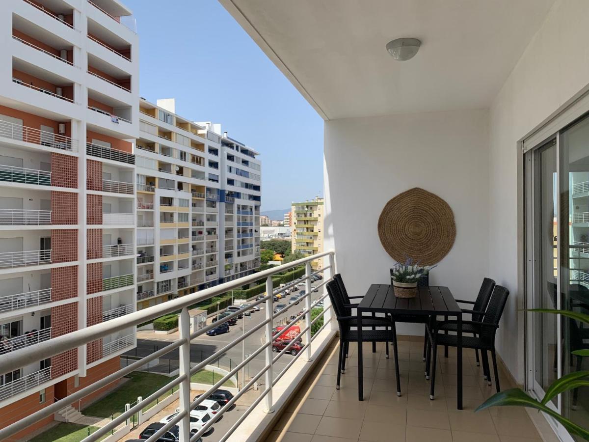 Convistaapartment With Pool ปอร์ติเมา ภายนอก รูปภาพ