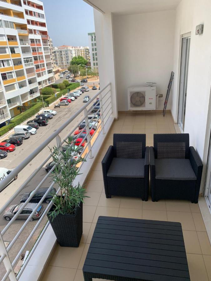 Convistaapartment With Pool ปอร์ติเมา ภายนอก รูปภาพ