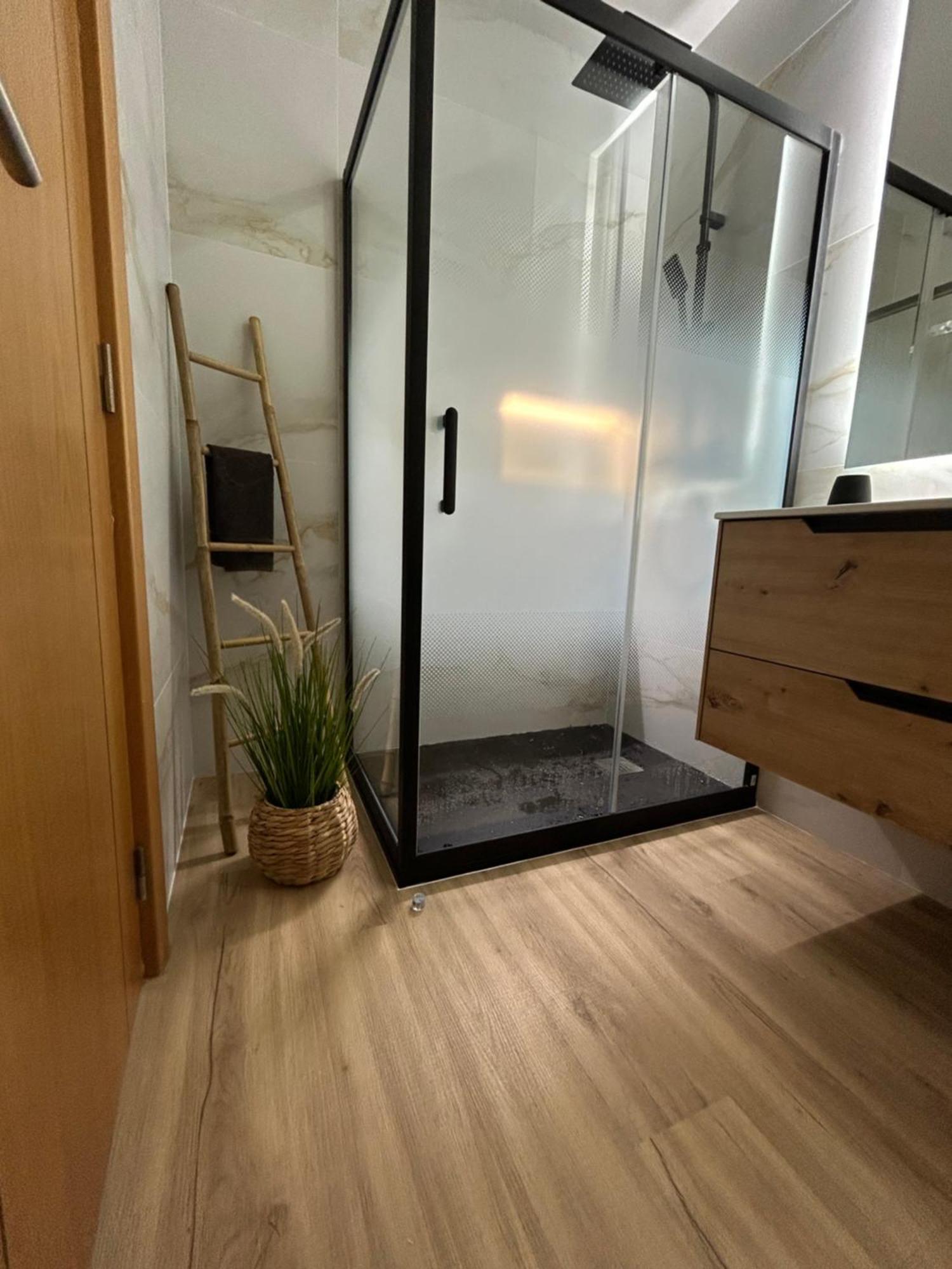 Convistaapartment With Pool ปอร์ติเมา ภายนอก รูปภาพ