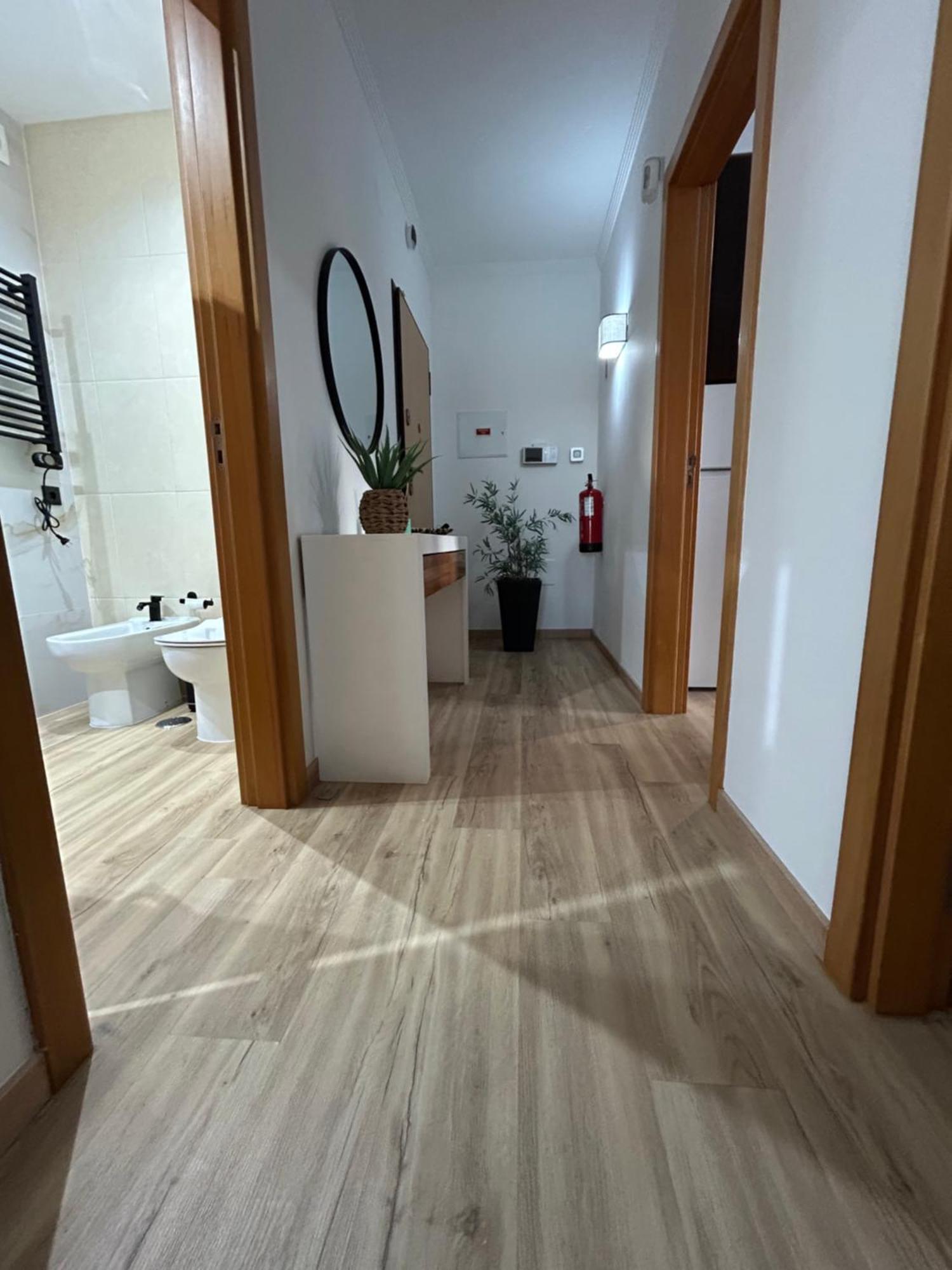 Convistaapartment With Pool ปอร์ติเมา ภายนอก รูปภาพ