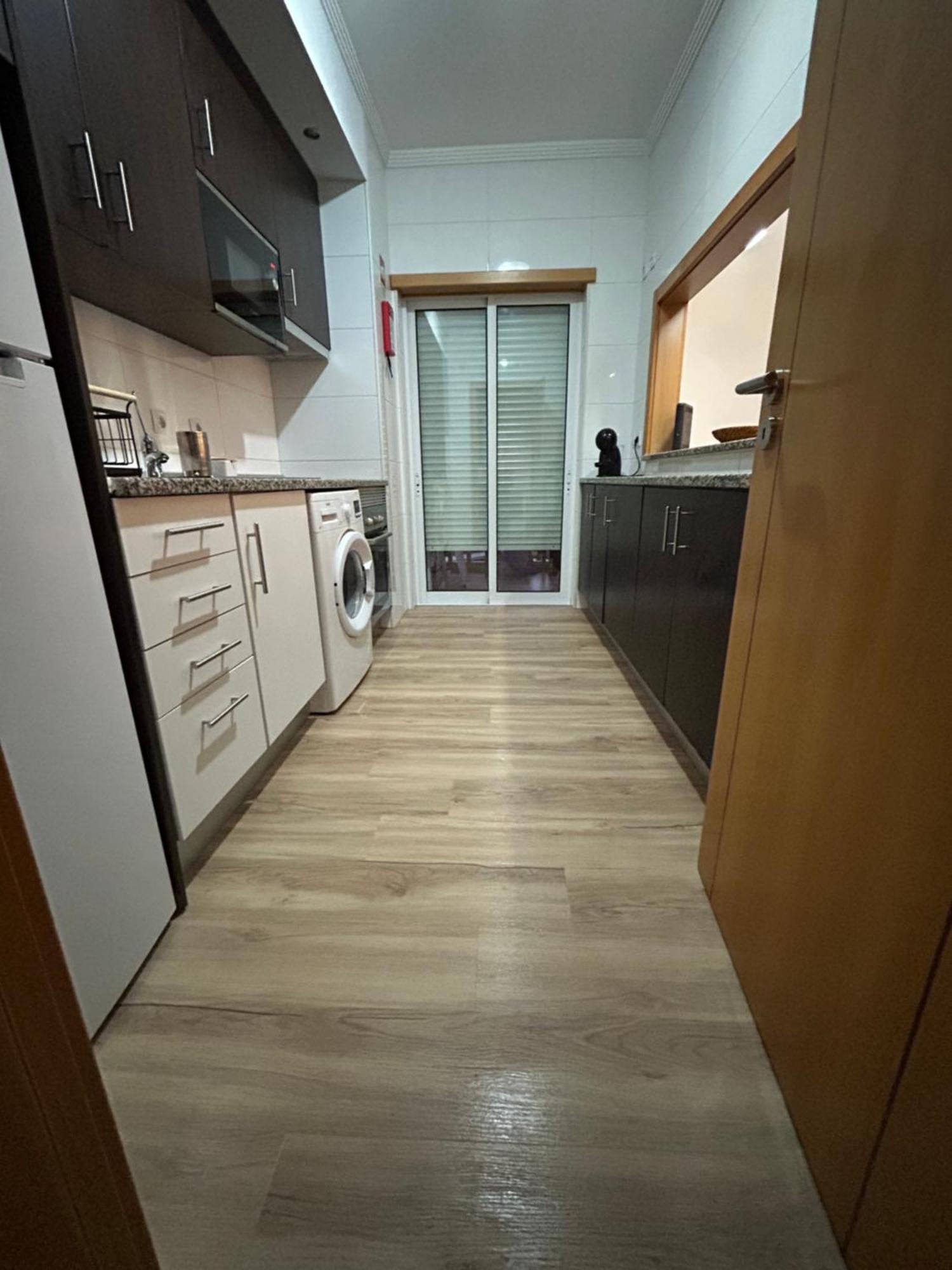 Convistaapartment With Pool ปอร์ติเมา ภายนอก รูปภาพ