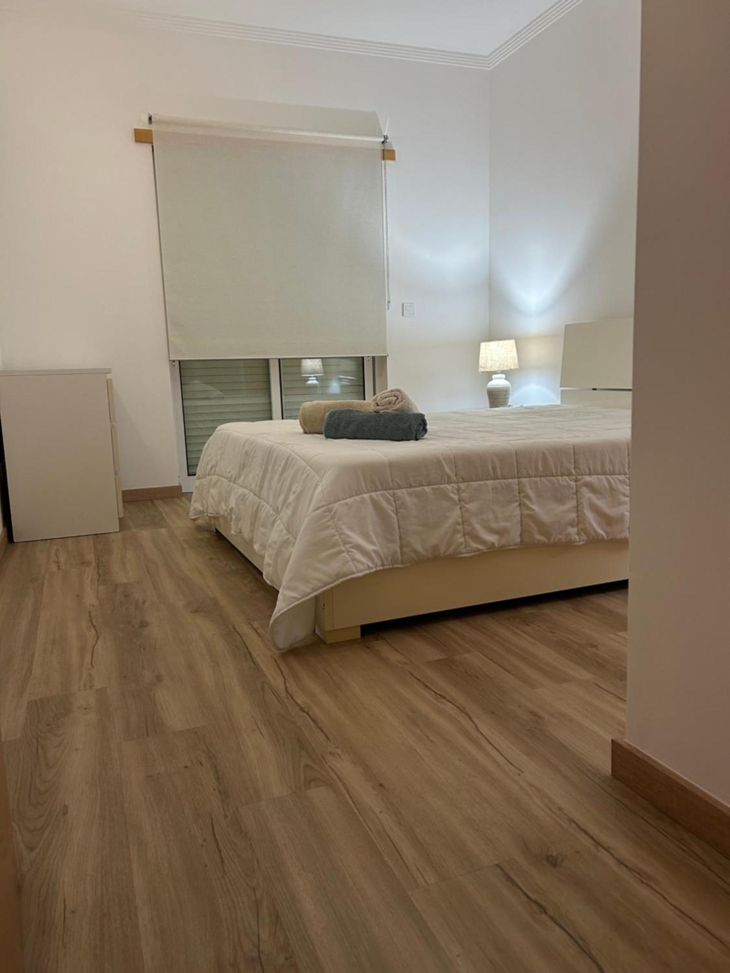 Convistaapartment With Pool ปอร์ติเมา ภายนอก รูปภาพ