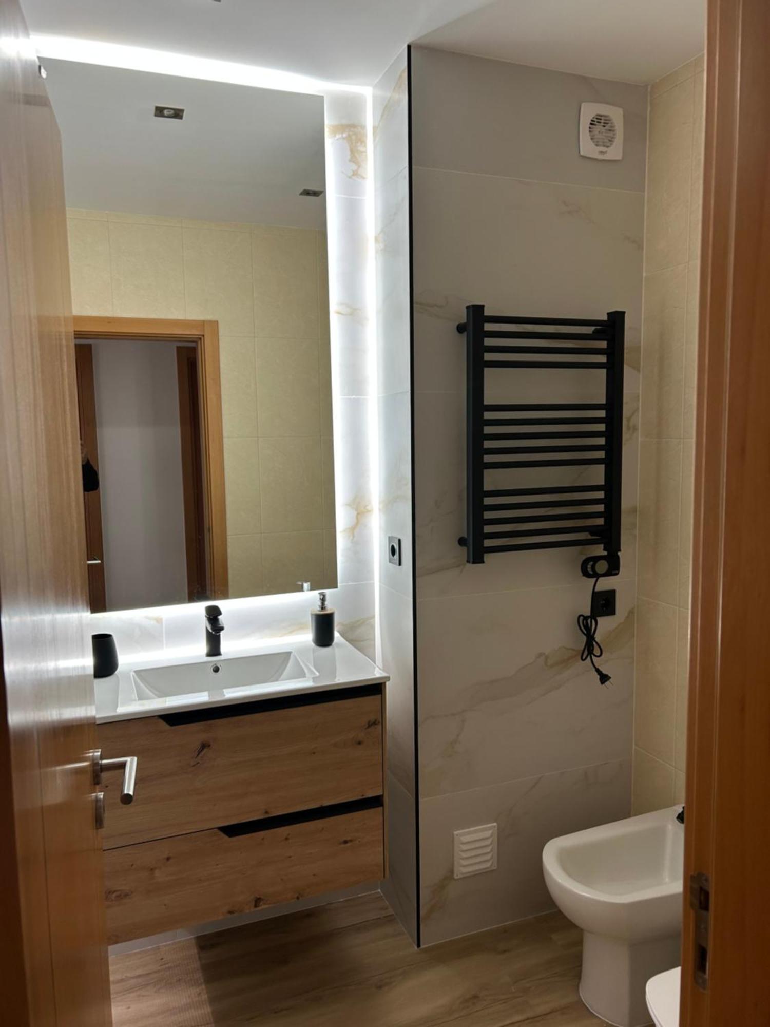 Convistaapartment With Pool ปอร์ติเมา ภายนอก รูปภาพ