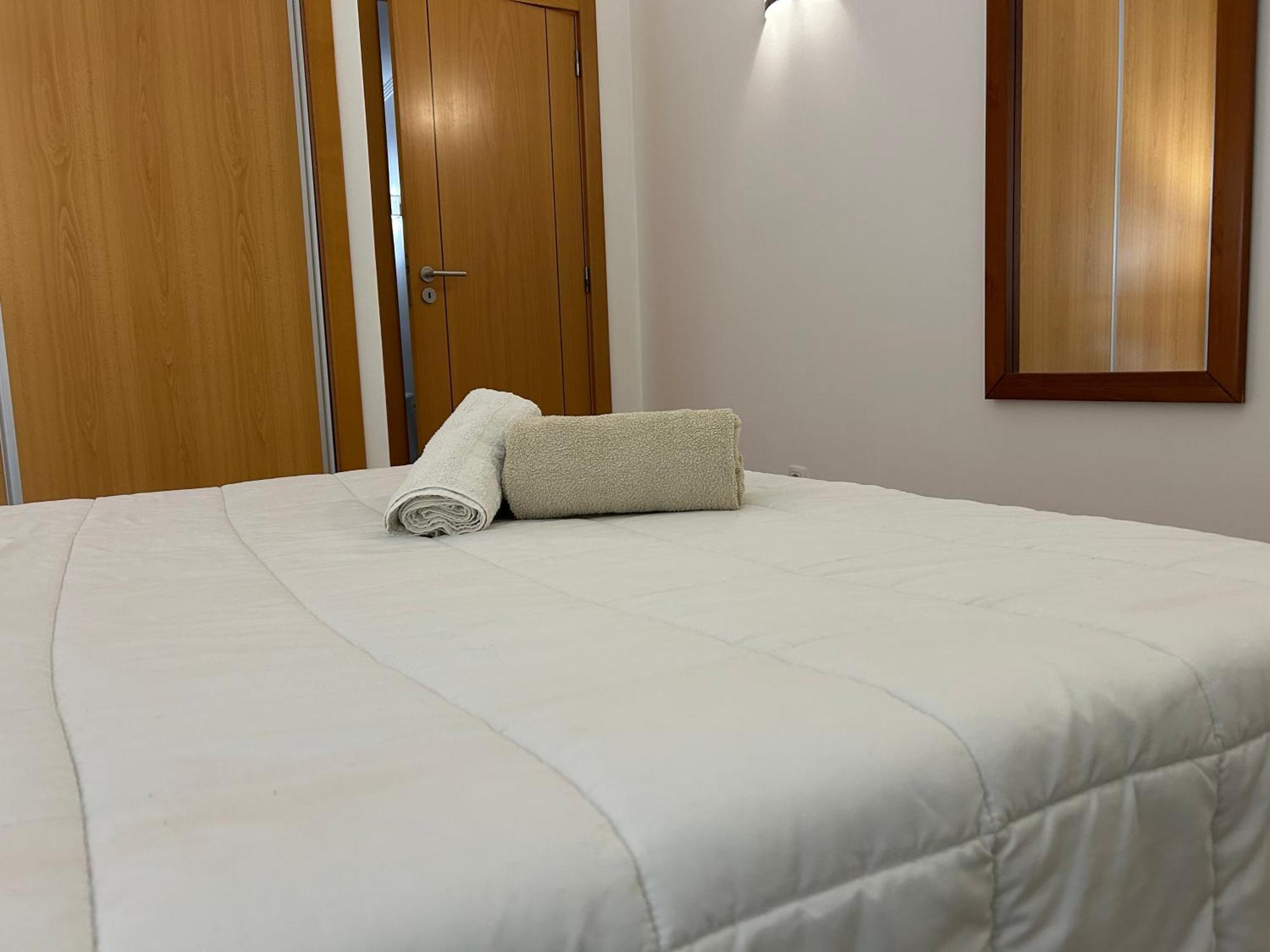 Convistaapartment With Pool ปอร์ติเมา ภายนอก รูปภาพ