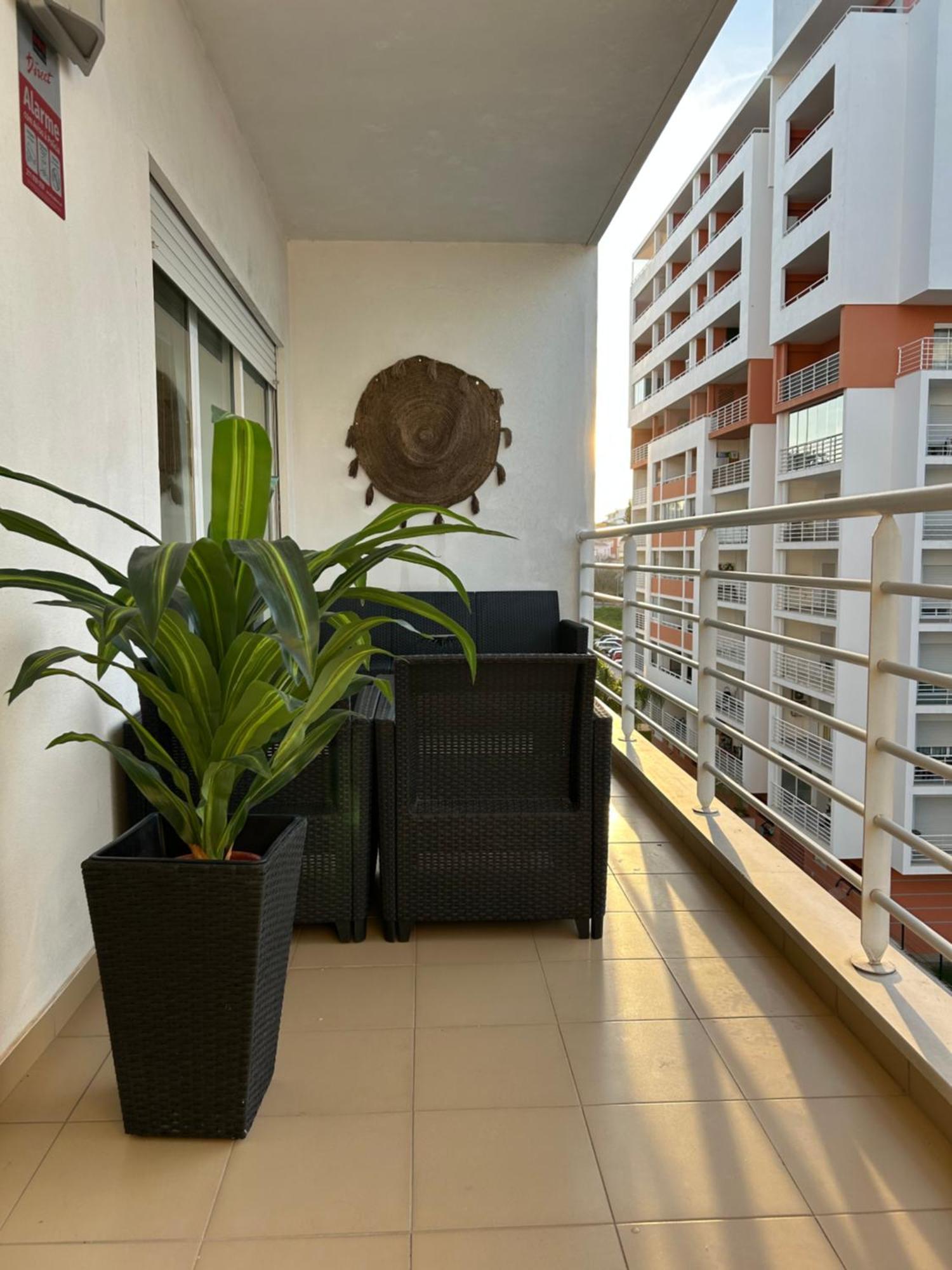 Convistaapartment With Pool ปอร์ติเมา ภายนอก รูปภาพ