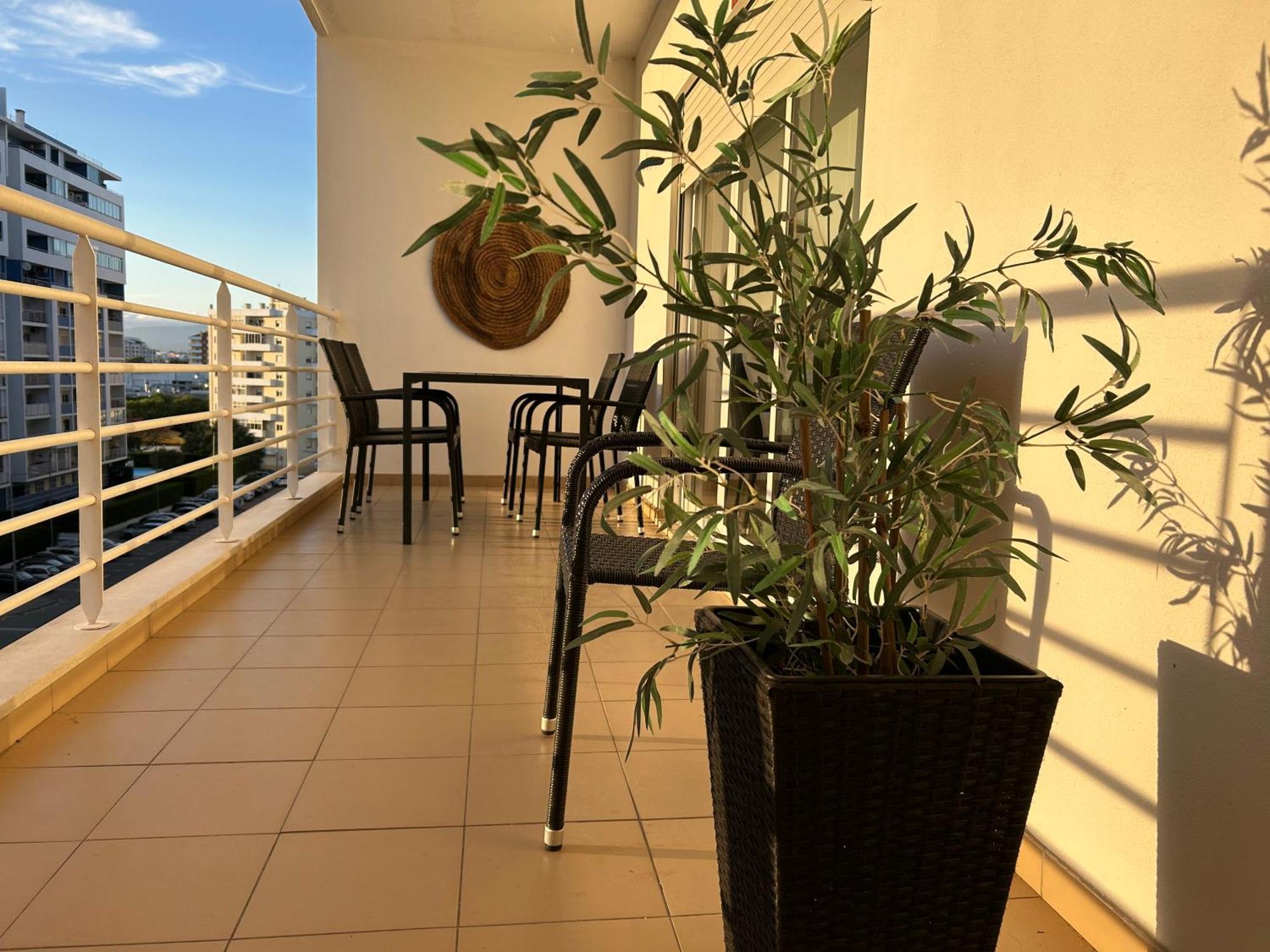 Convistaapartment With Pool ปอร์ติเมา ภายนอก รูปภาพ